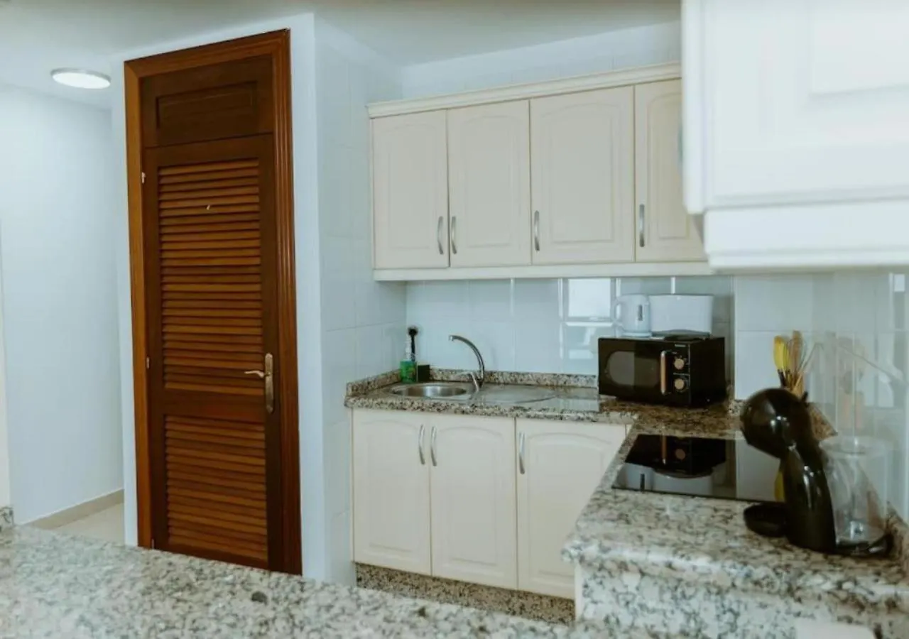 Seaview 2 Bedroom Condo Play Paraiso Pool & Wifi In Costa Adeje