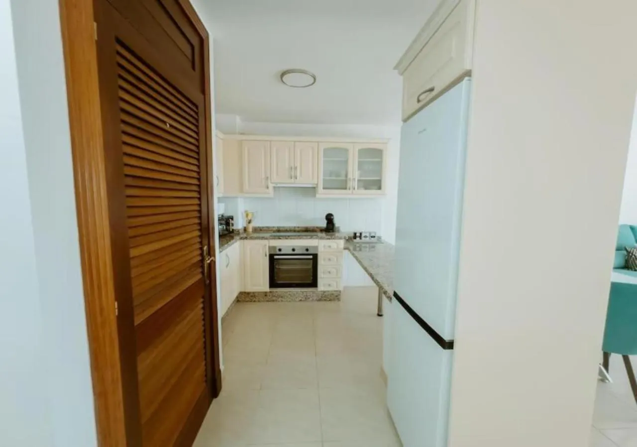 Seaview 2 Bedroom Condo Play Paraiso Pool & Wifi In Costa Adeje Costa Adeje (Tenerife)